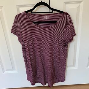 Maroon stripped tee